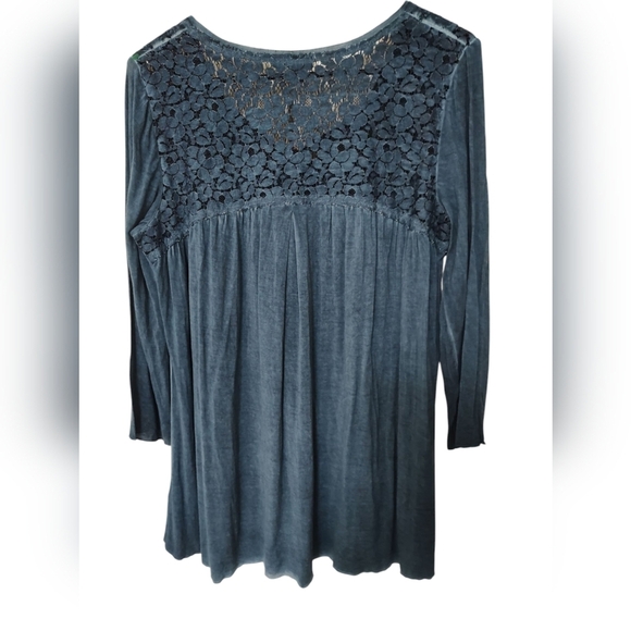 NWT Energe Blue Lace Large Detail Women's Top - Picture 6 of 8